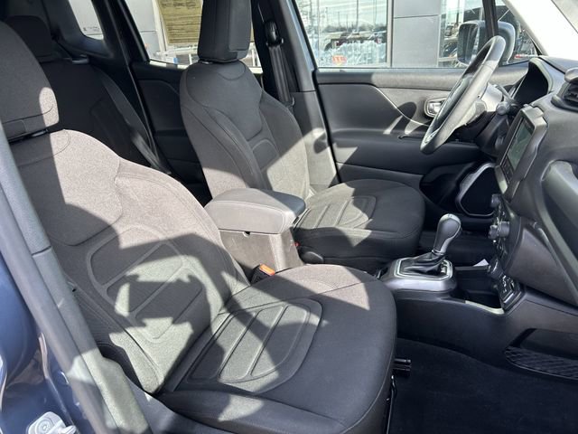 Used 2022 Jeep Renegade Latitude AWD/4WD image 25
