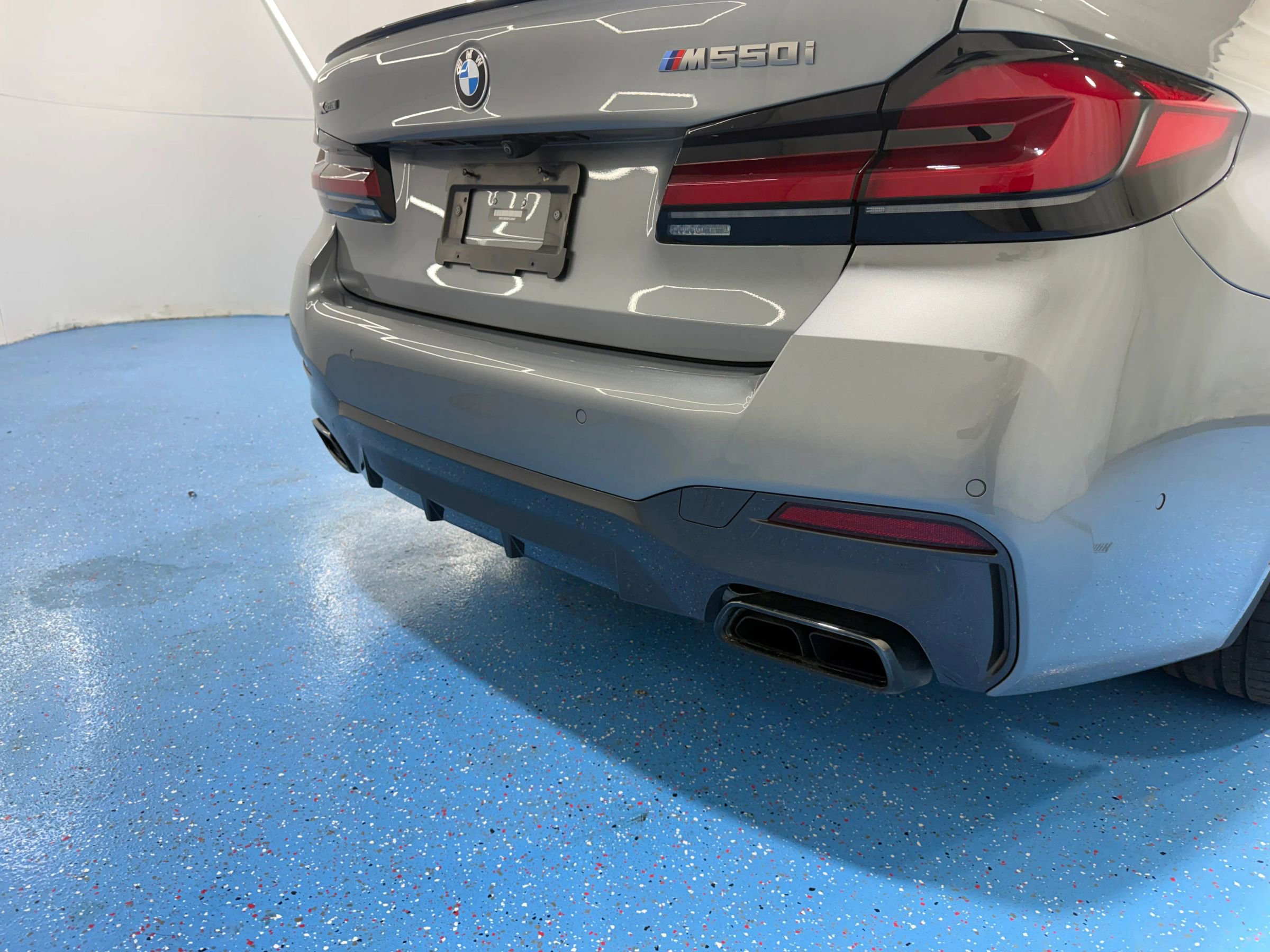Used 2023 BMW M550i xDrive w/ Premium Enhanced Package AWD/4WD image 19