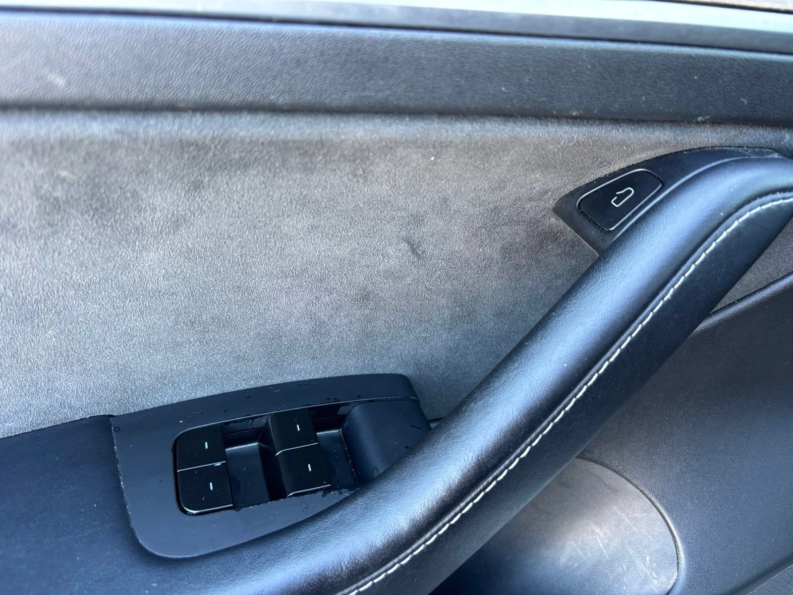 Used 2022 Tesla Model 3 Long Range AWD/4WD image 12