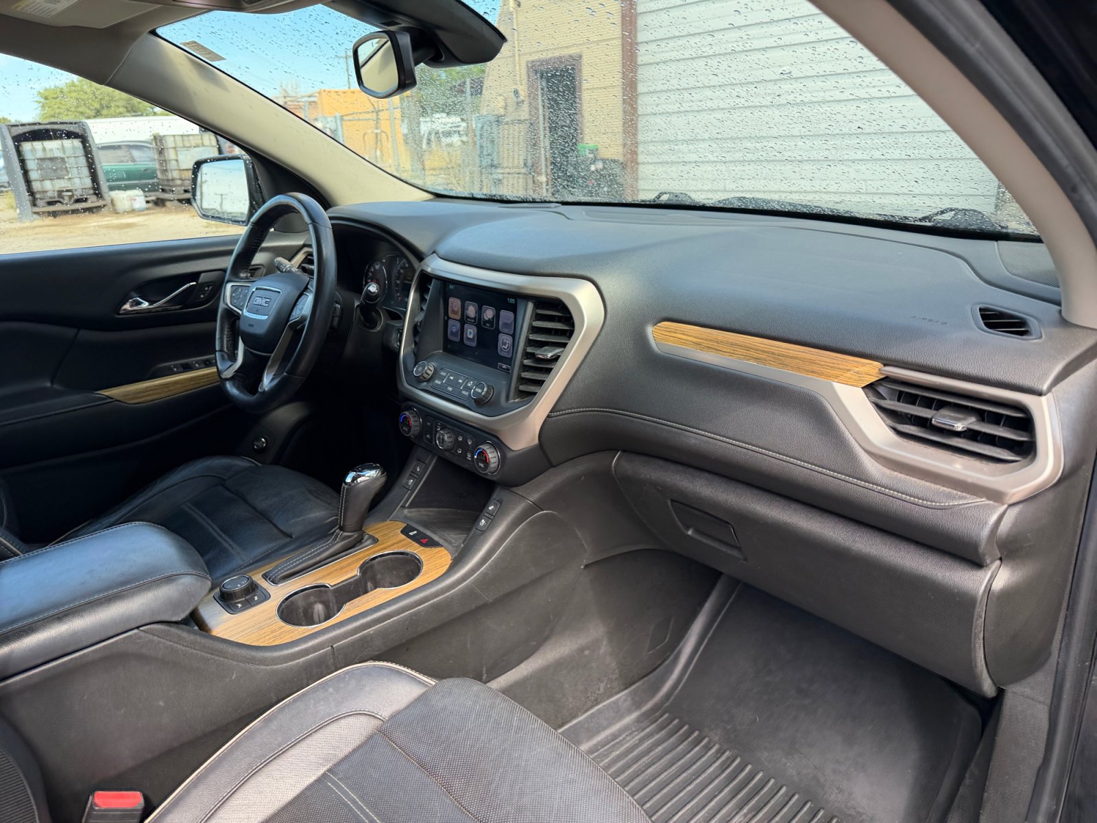Used 2017 GMC Acadia Denali w/ Technology Package AWD/4WD image 16