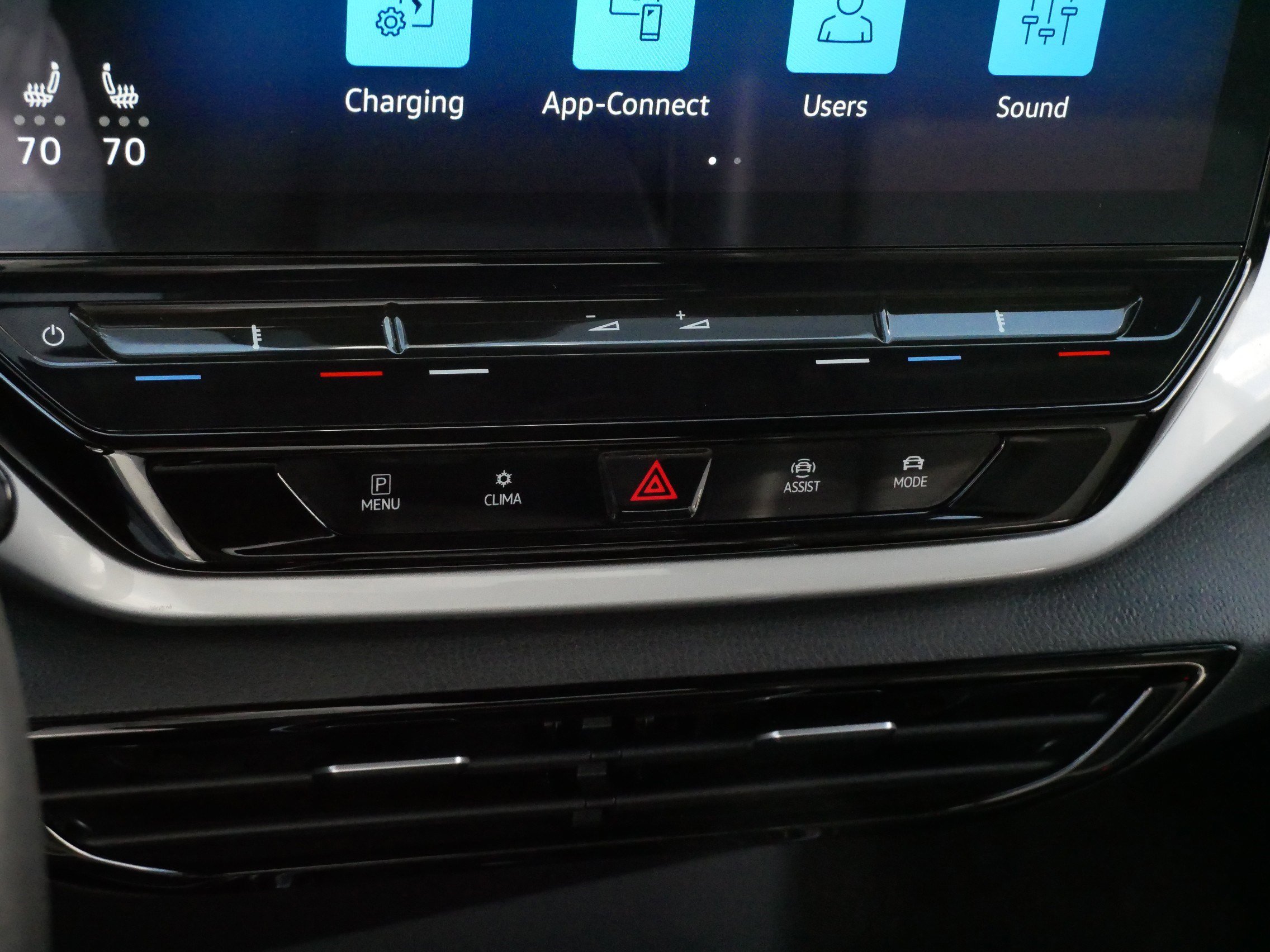 Used 2023 Volkswagen ID.4 Pro S AWD/4WD image 23