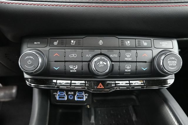 Used 2025 Dodge Durango R/T AWD/4WD image 23