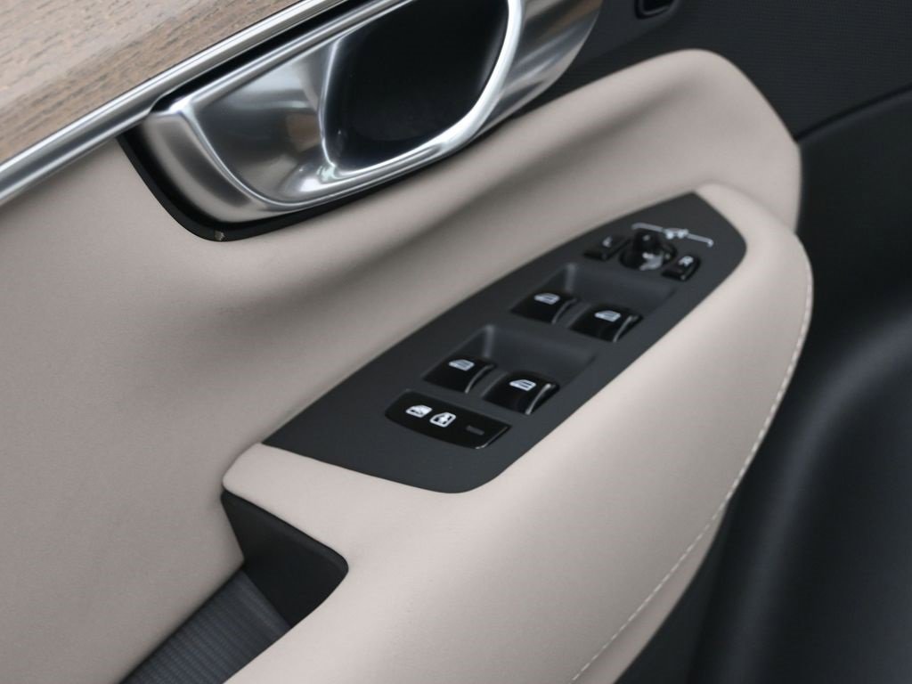New 2026 Volvo XC90 B6 Ultra image 11