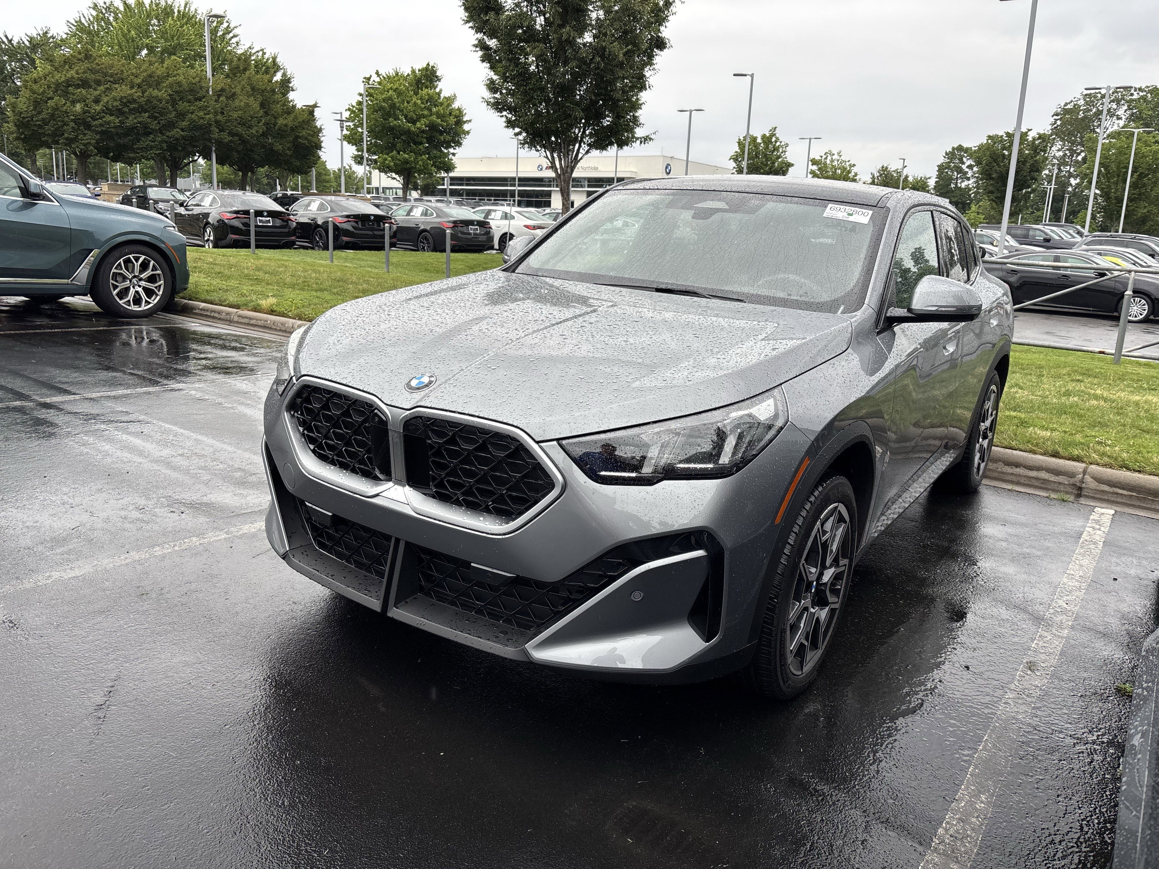Used 2025 BMW X2 xDrive28i AWD/4WD image 12