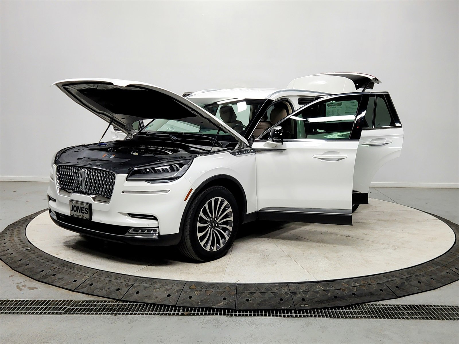 Used 2020 Lincoln Aviator Reserve image 11