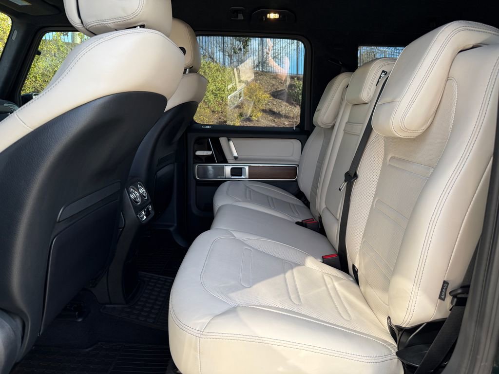 Used 2024 Mercedes-Benz G 550 image 32
