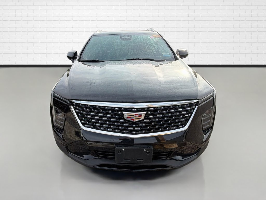 Used 2024 Cadillac XT4 Premium Luxury w/ LPO, Floor Liner Package AWD/4WD image 2