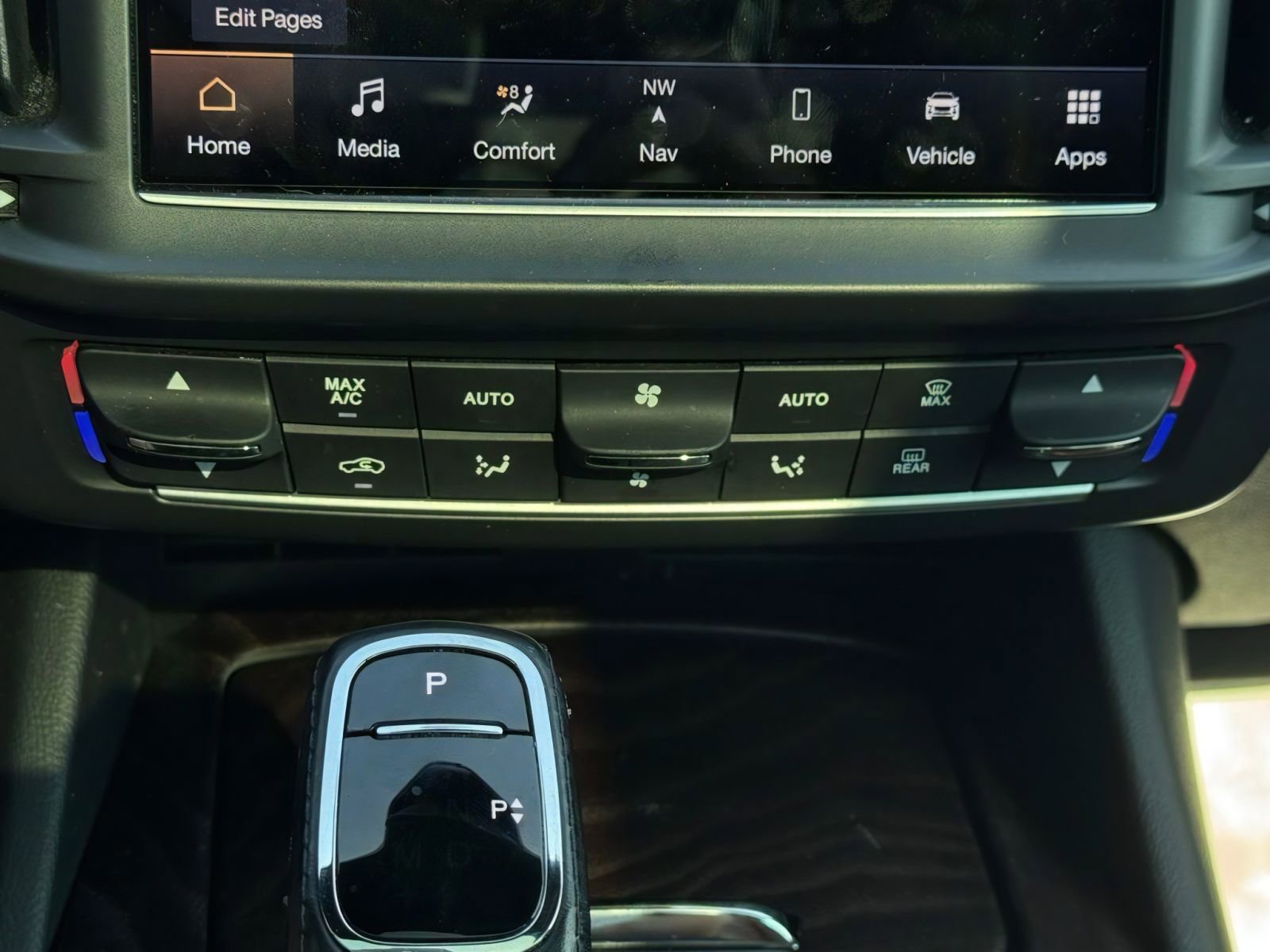 Certified 2022 Maserati Levante Modena AWD/4WD image 13