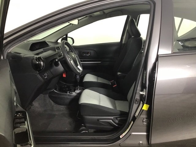 Used 2016 Toyota Prius C Four image 9