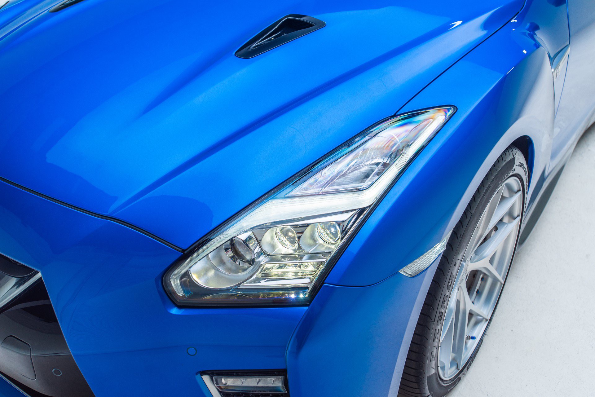 Used 2021 Nissan GT-R Premium AWD/4WD image 20