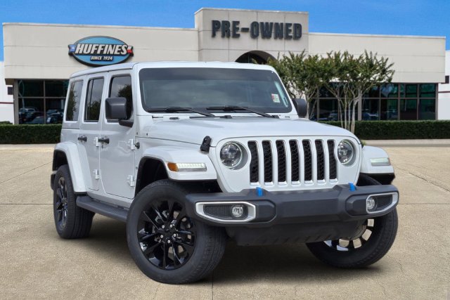 Used 2023 Jeep Wrangler Unlimited Sahara w/ Cold Weather Group