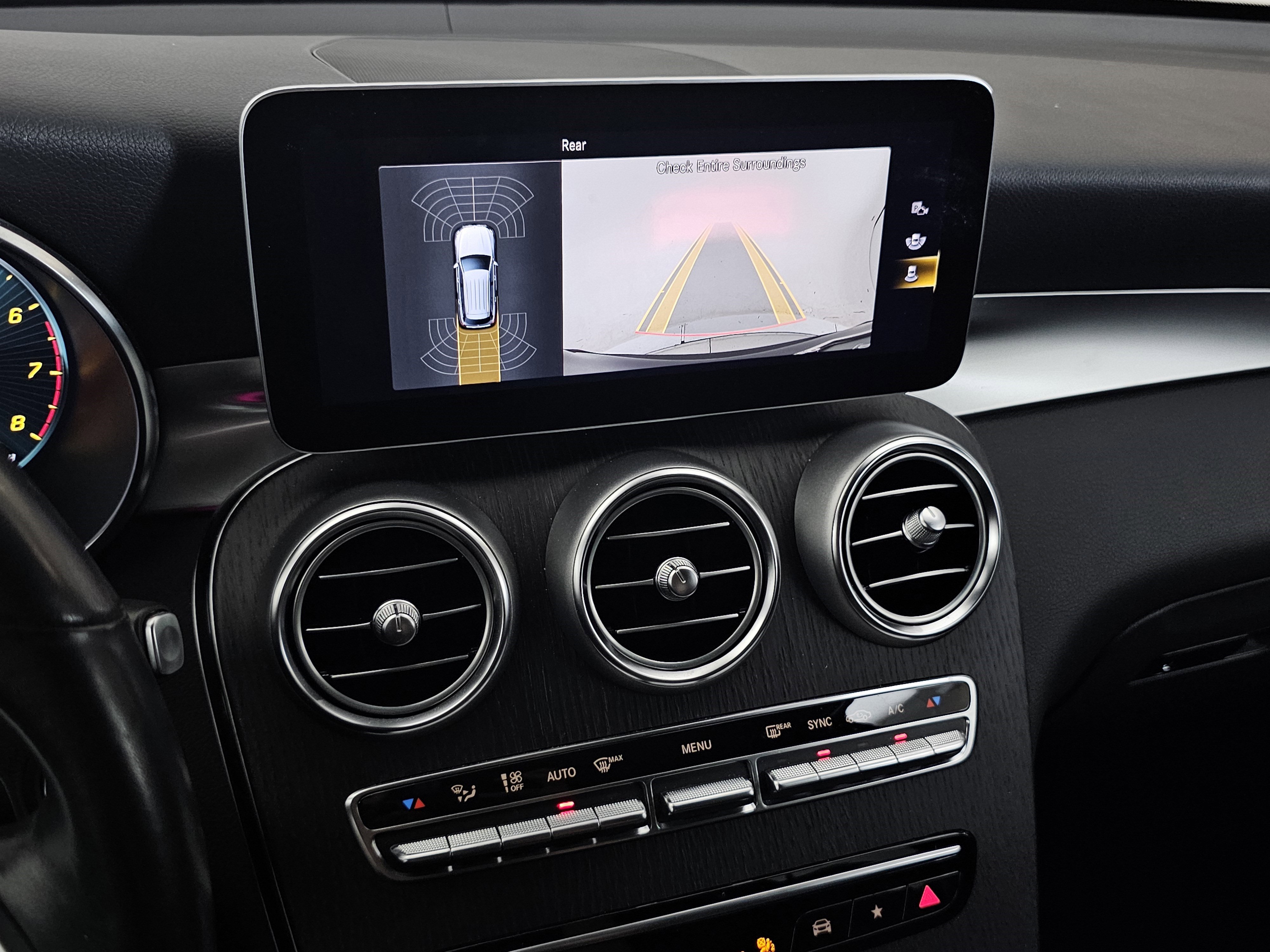 Certified 2022 Mercedes-Benz GLC 300 4MATIC image 29