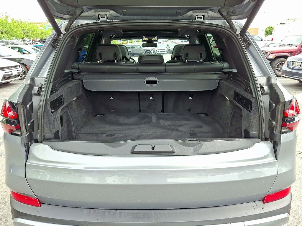 Used 2025 BMW X5 xDrive50e AWD/4WD image 34