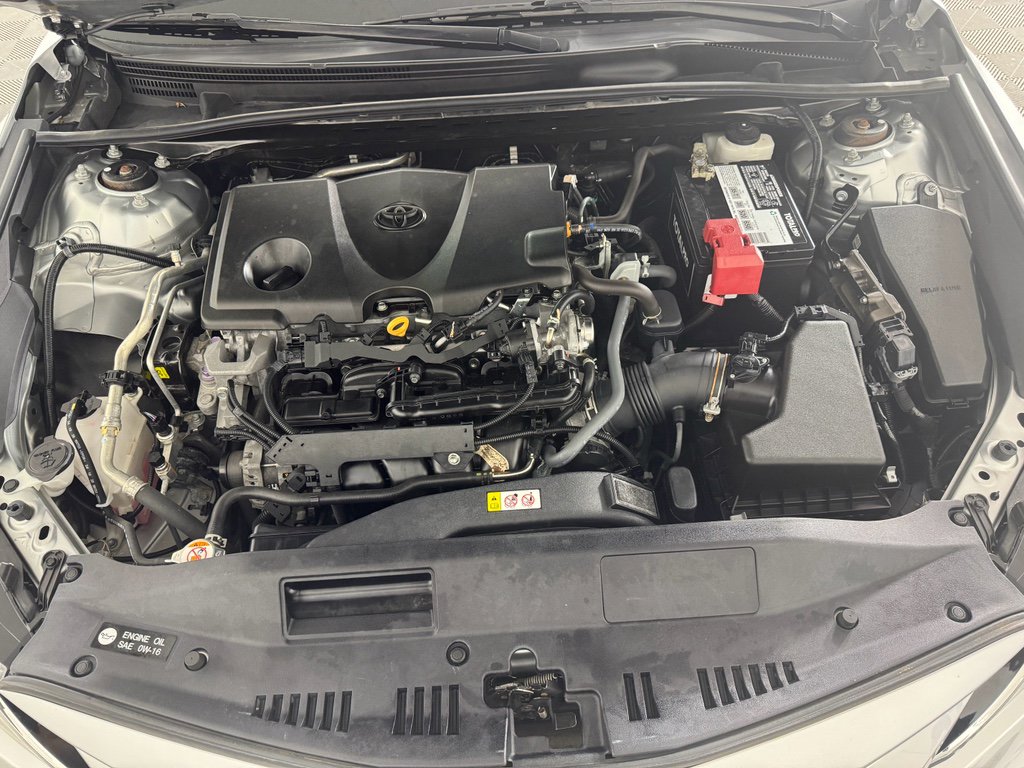 Used 2021 Toyota Camry LE image 11