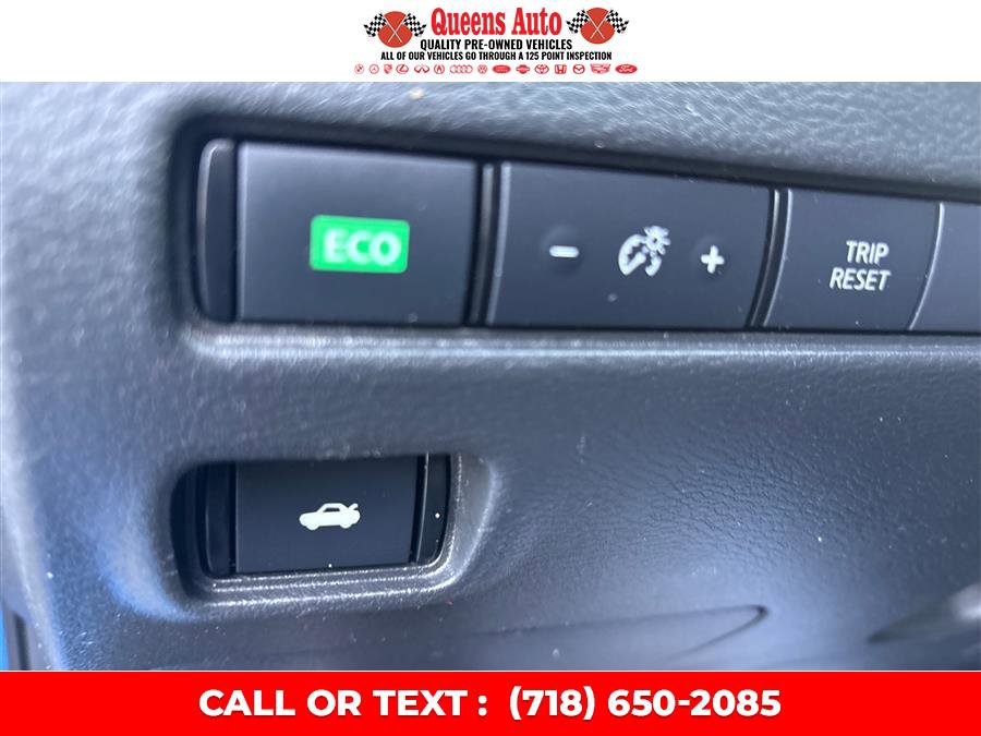 Used 2021 Nissan Sentra SR w/ SR Premium Package FWD image 36