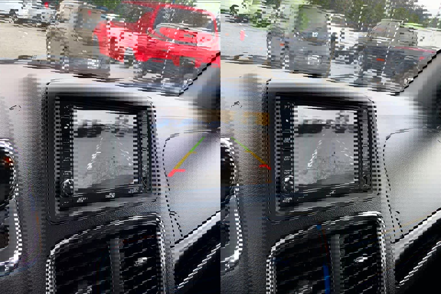 Used 2015 Dodge Grand Caravan SE FWD image 27