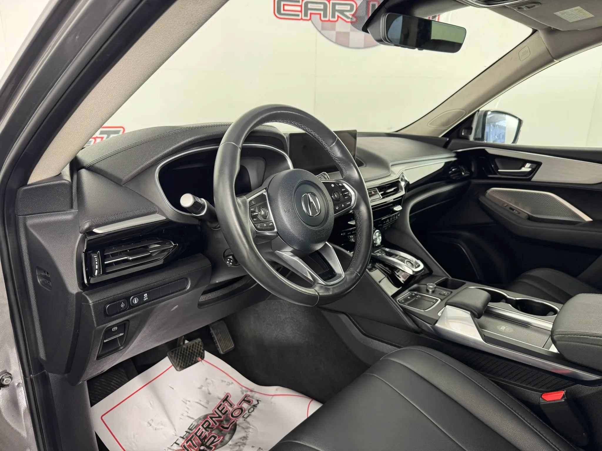 Used 2024 Acura MDX SH-AWD image 10