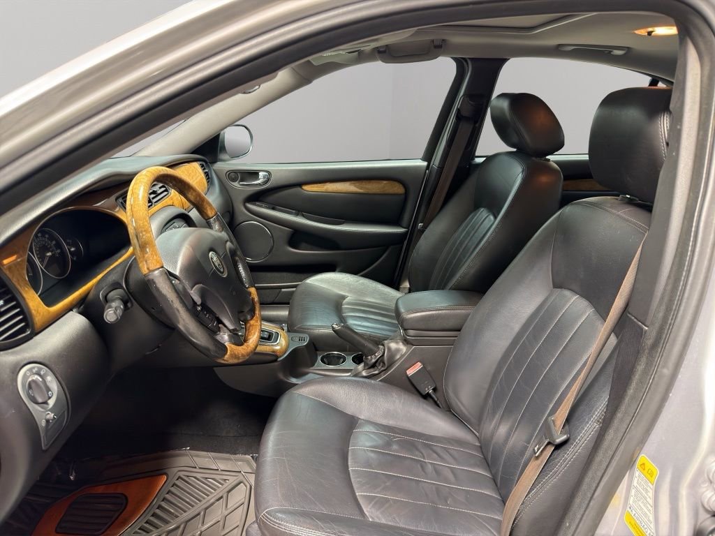 Used 2004 Jaguar X-TYPE 3.0 image 9