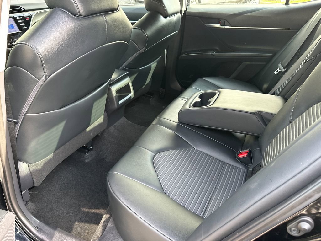 Used 2019 Toyota Camry SE image 15