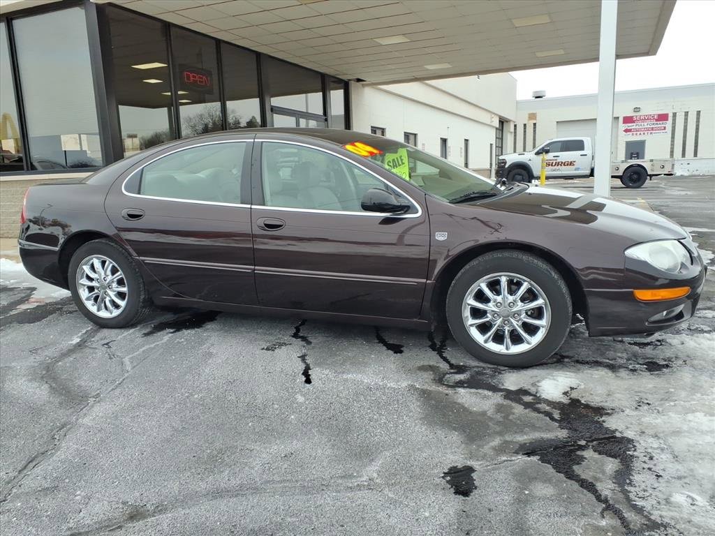 Used 2004 Chrysler 300M image 2