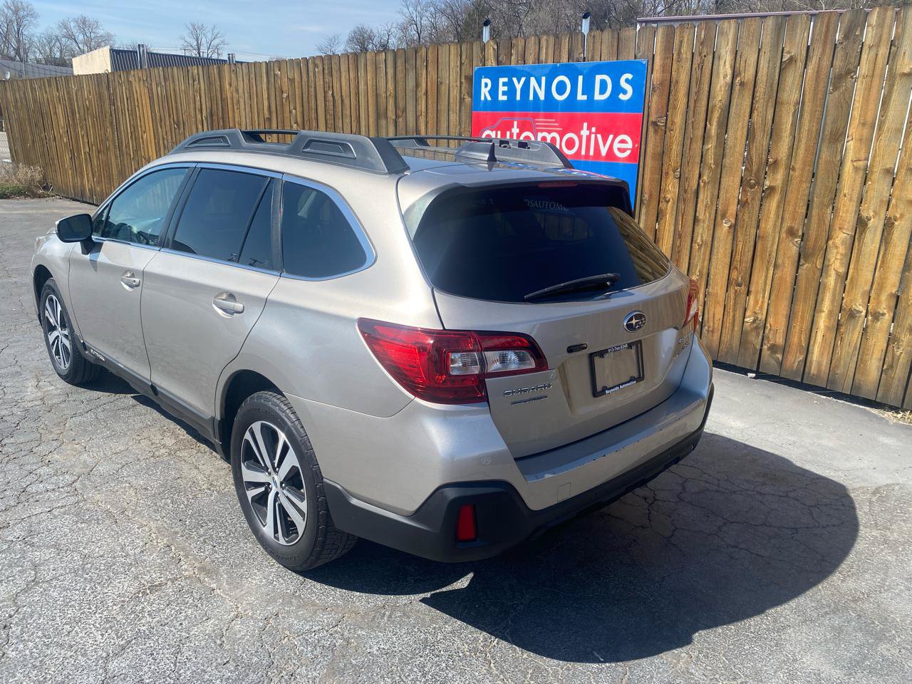 Used 2019 Subaru Outback 3.6R Limited AWD/4WD image 7