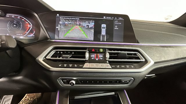 Used 2022 BMW X5 xDrive40i AWD/4WD image 25