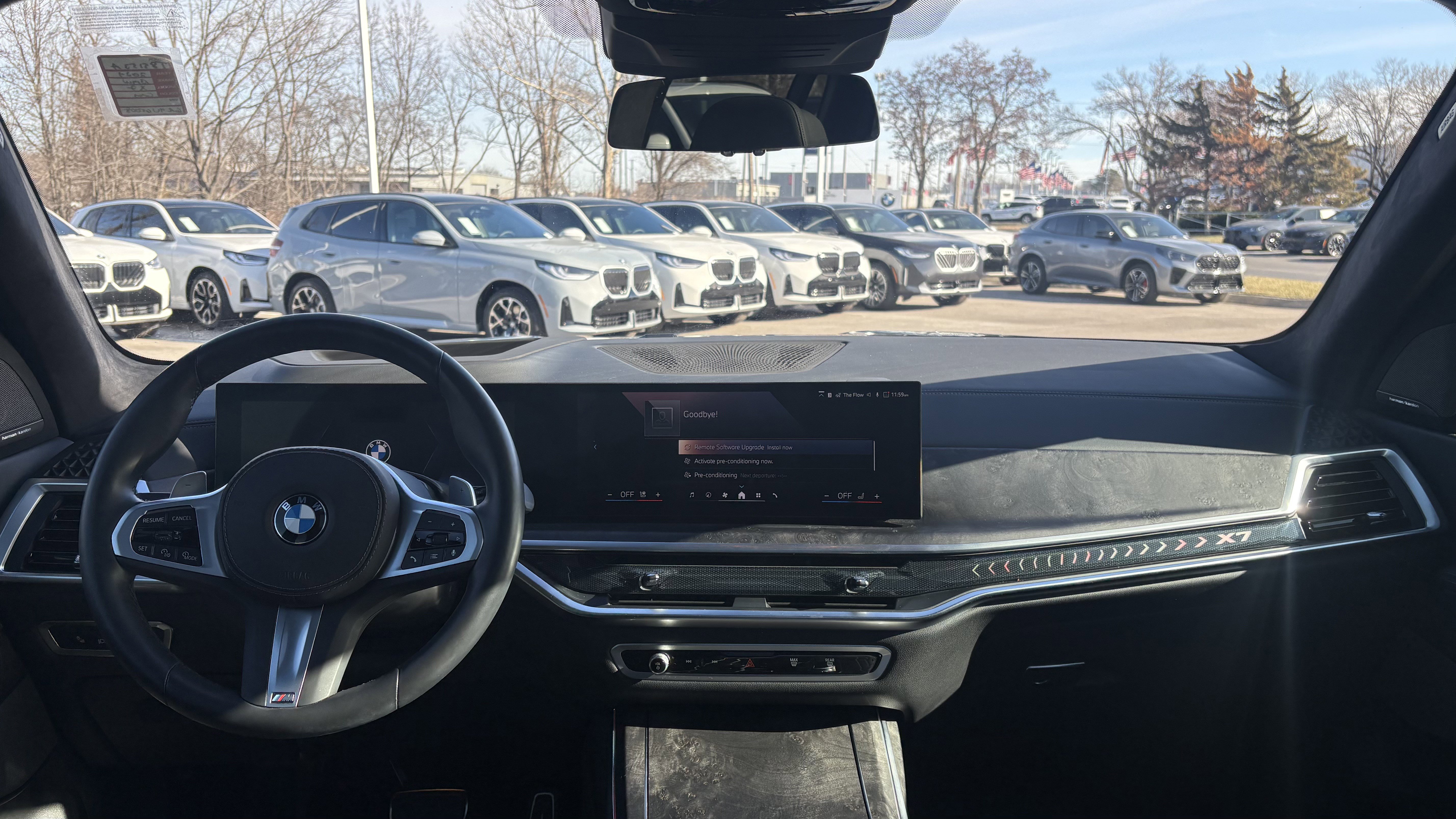 Used 2024 BMW X7 xDrive40i w/ M Sport Package image 30