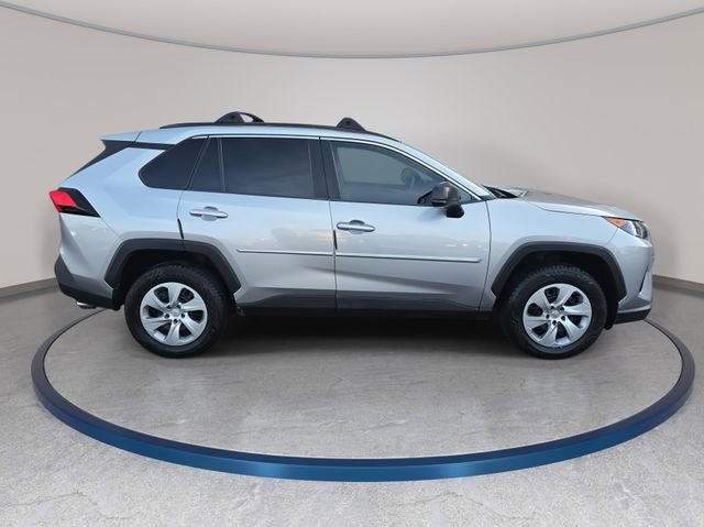 Used 2020 Toyota RAV4 LE w/ Carpet Mat Package image 5