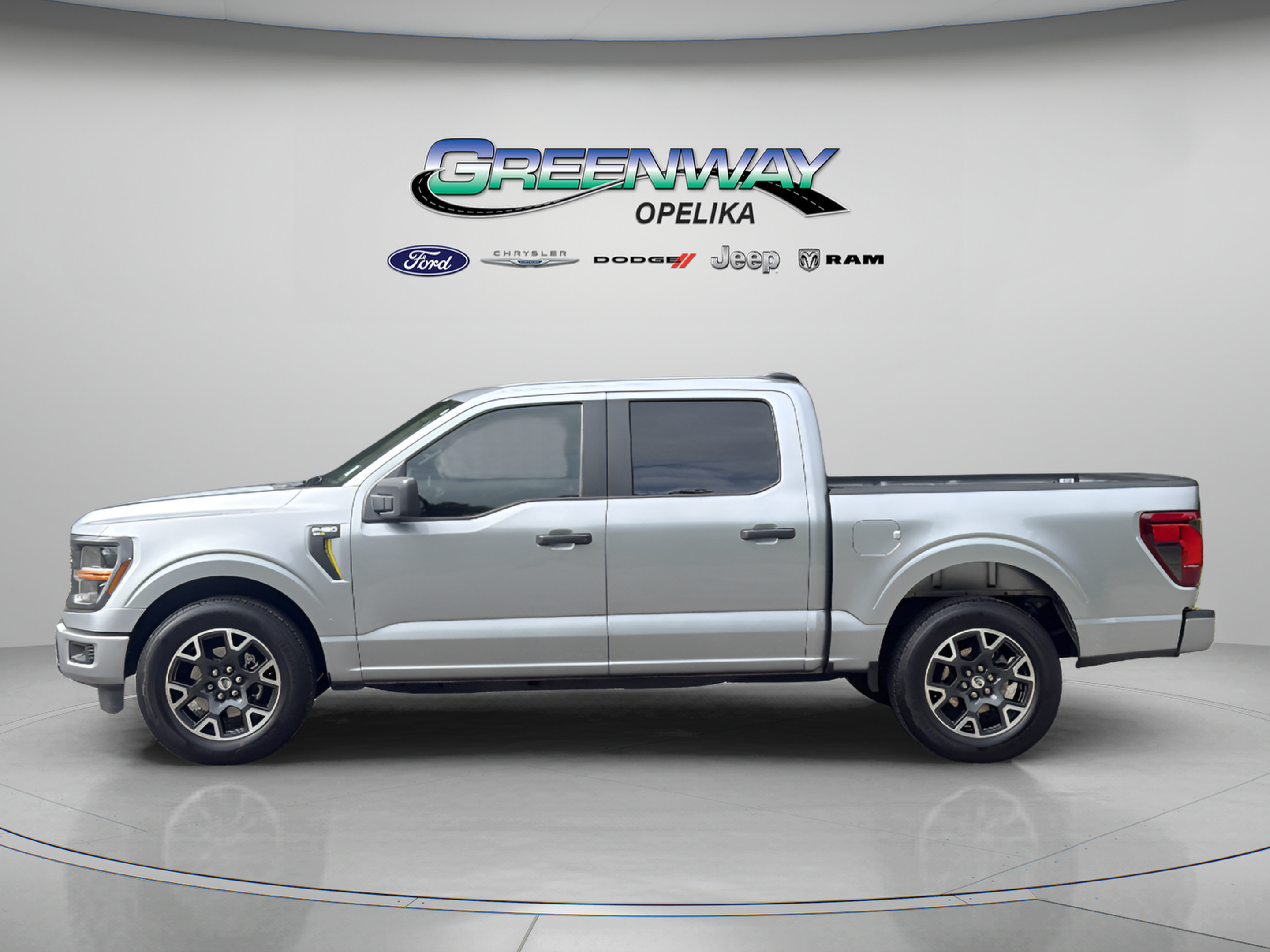 Used 2024 Ford F150 STX RWD image 4