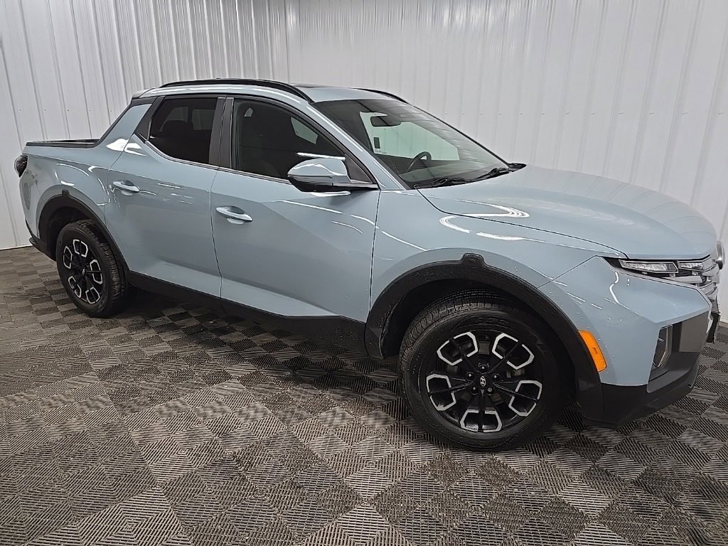 Used 2022 Hyundai Santa Cruz SEL Premium image 1