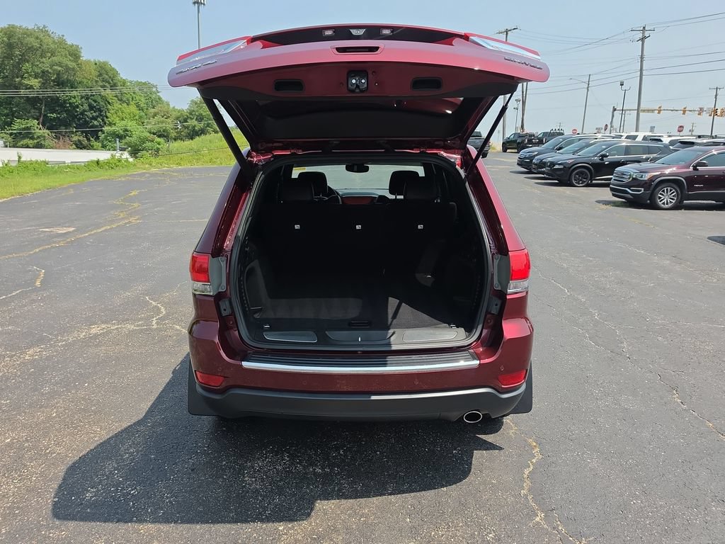 Used 2018 Jeep Grand Cherokee Limited AWD/4WD image 14