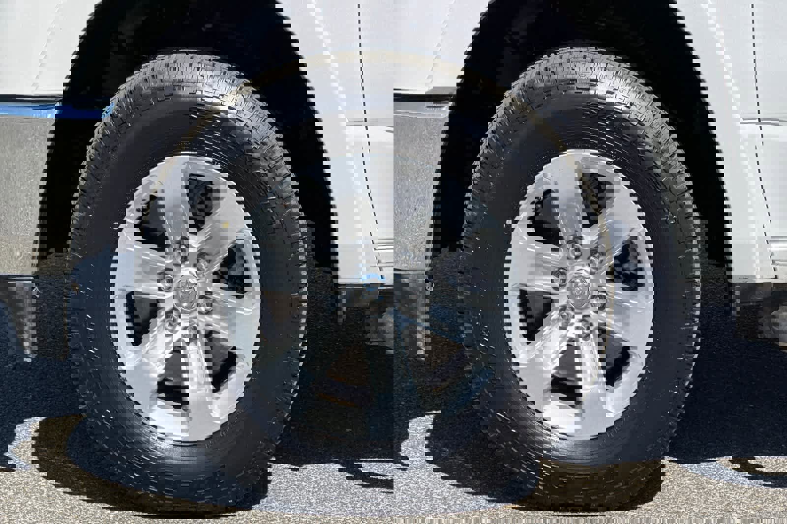 Used 2022 RAM 1500 Laramie w/ Off Road Group image 29