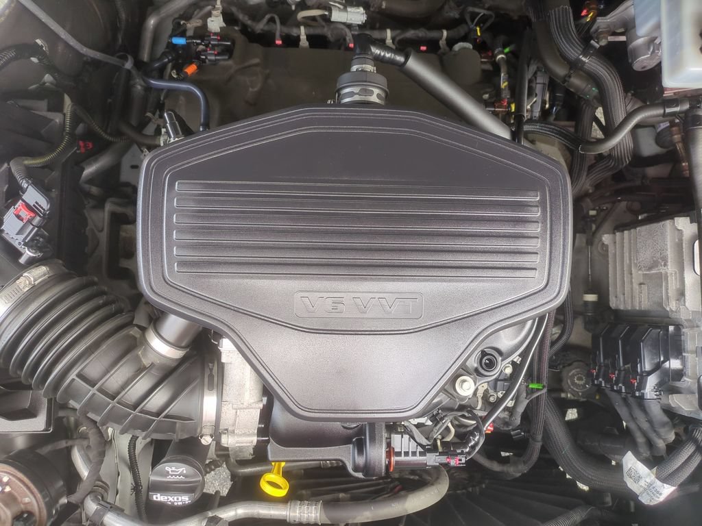 Used 2019 GMC Acadia Denali w/ Technology Package FWD image 22