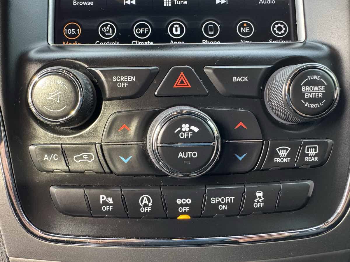 Used 2017 Jeep Grand Cherokee Altitude image 17