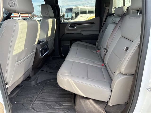 Used 2023 GMC Sierra 1500 SLT w/ SLT Premium Package image 17