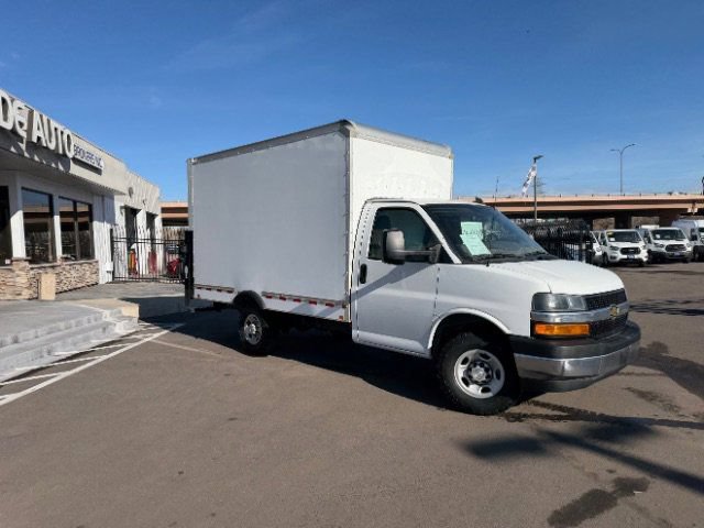 Used 2020 Chevrolet Express 3500 w/ Power Convenience Package RWD image 21