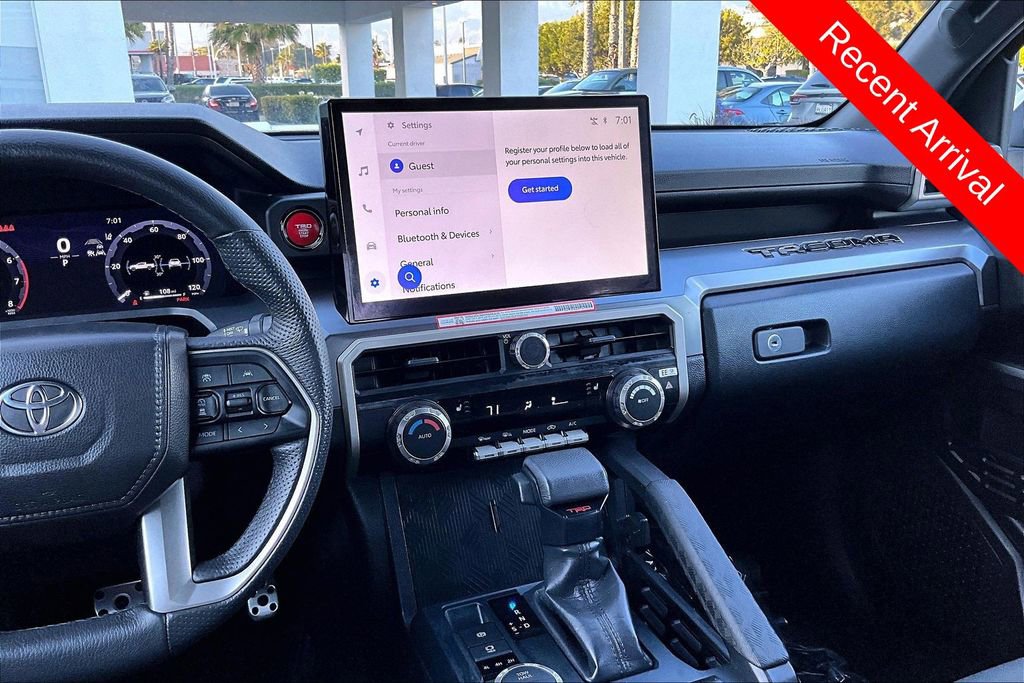 Used 2025 Toyota Tacoma TRD Sport AWD/4WD image 10