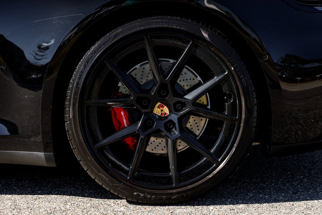 Used 2025 Porsche 911 Carrera image 13
