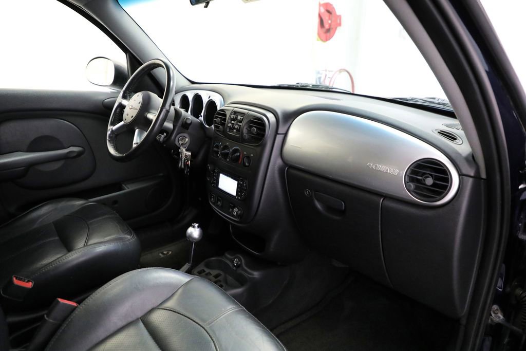 Used 2005 Chrysler PT Cruiser GT w/ Chrome Accents Group image 9
