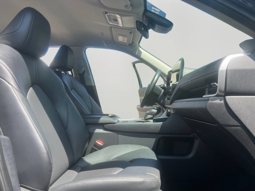 Used 2025 Toyota Grand Highlander AWD image 23