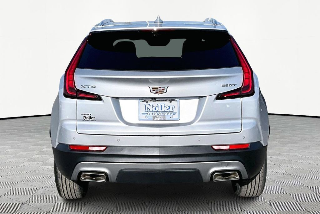 Used 2022 Cadillac XT4 Premium Luxury w/ Enhanced Visibility Package image 4