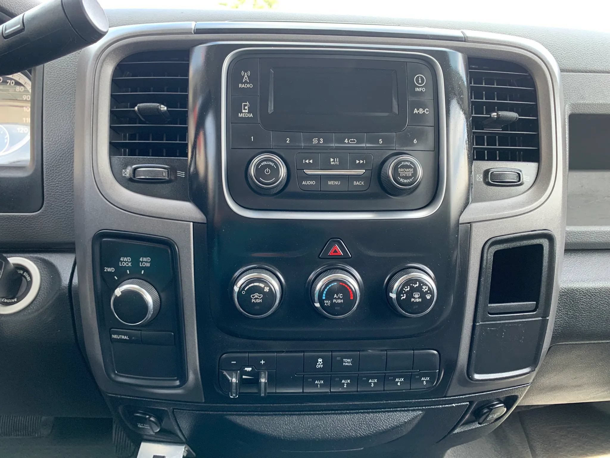 Used 2015 RAM 3500 Tradesman AWD/4WD image 16