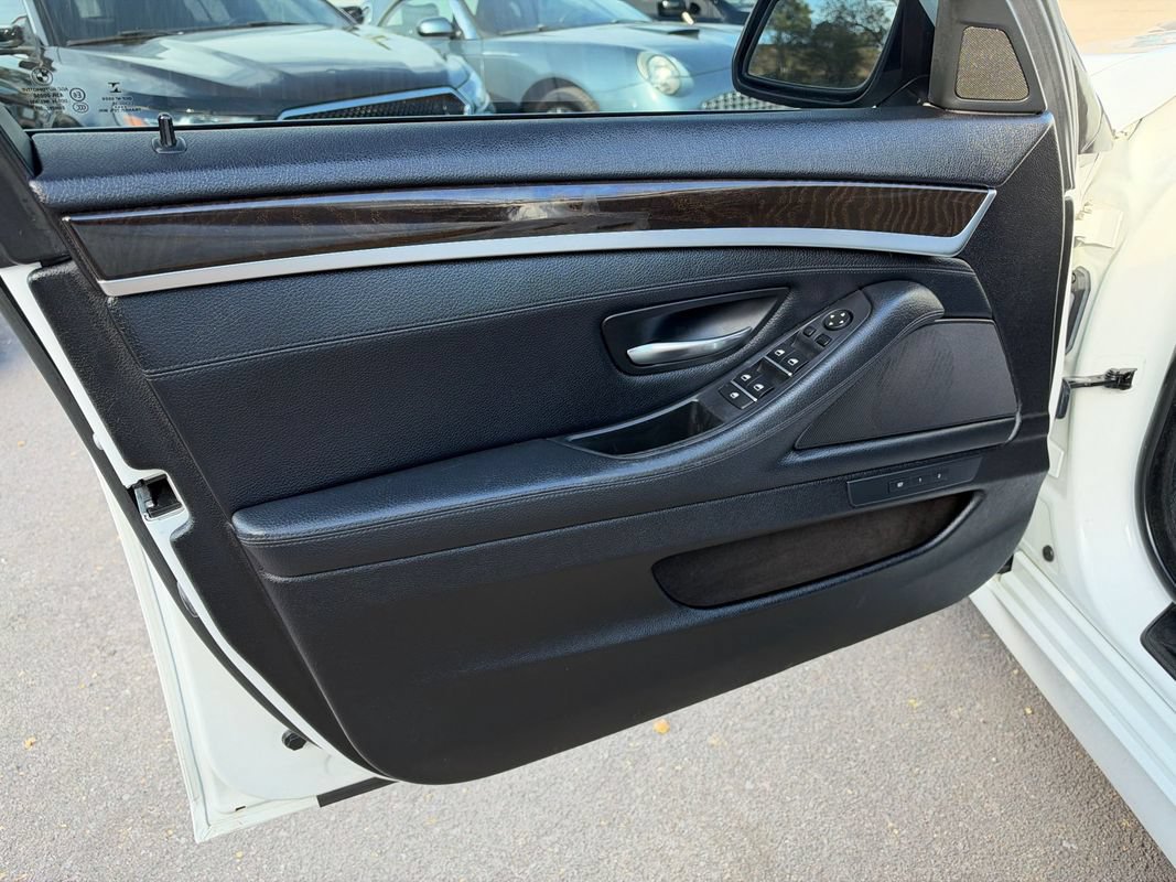 Used 2015 BMW 528i xDrive Sedan AWD/4WD image 16