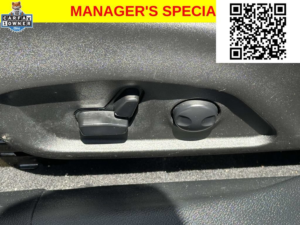 Used 2023 Jeep Compass Latitude w/ Sun and Sound Group AWD/4WD image 17