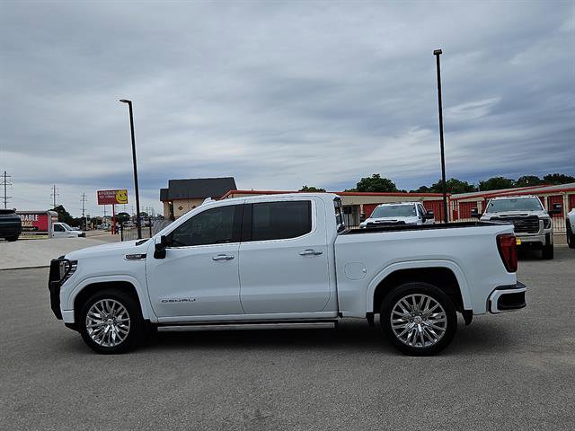Used 2022 GMC Sierra 1500 Denali AWD/4WD image 2