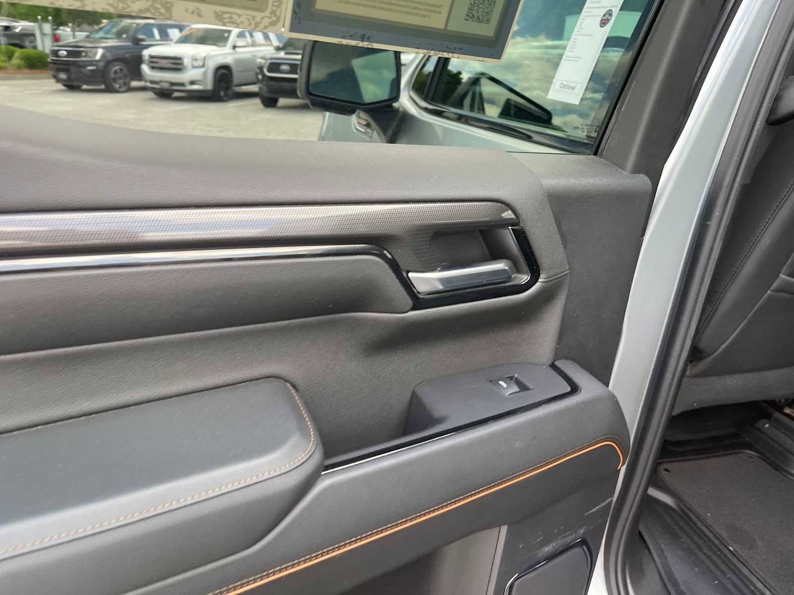Used 2024 GMC Sierra 1500 AT4 w/ Technology Package AWD/4WD image 20
