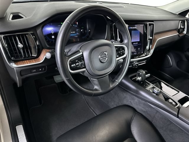 Used 2023 Volvo S60 T8 Plus AWD/4WD image 10