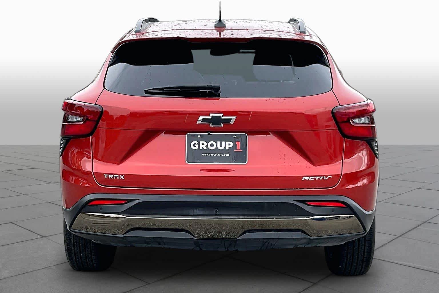 Used 2024 Chevrolet Trax ACTIV w/ Sunroof Package FWD image 5
