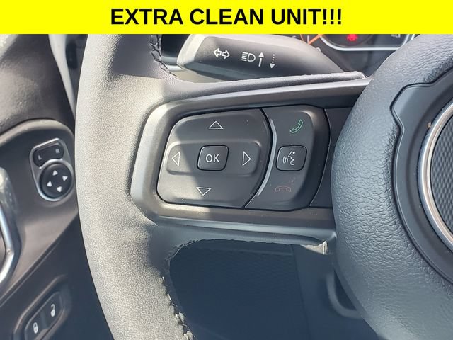 Used 2023 Jeep Gladiator Sport AWD/4WD image 11