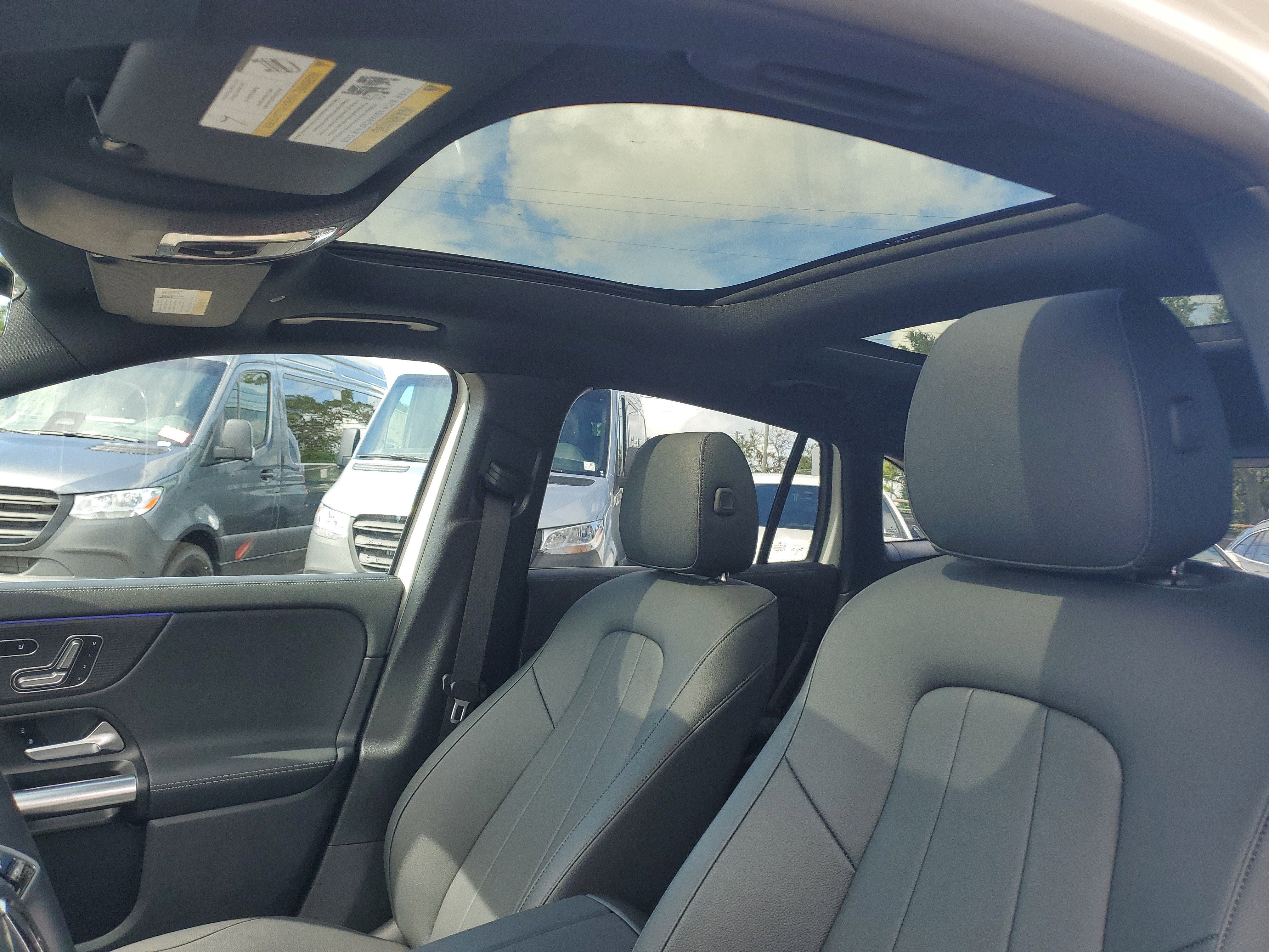 Certified 2025 Mercedes-Benz GLA 250 image 23